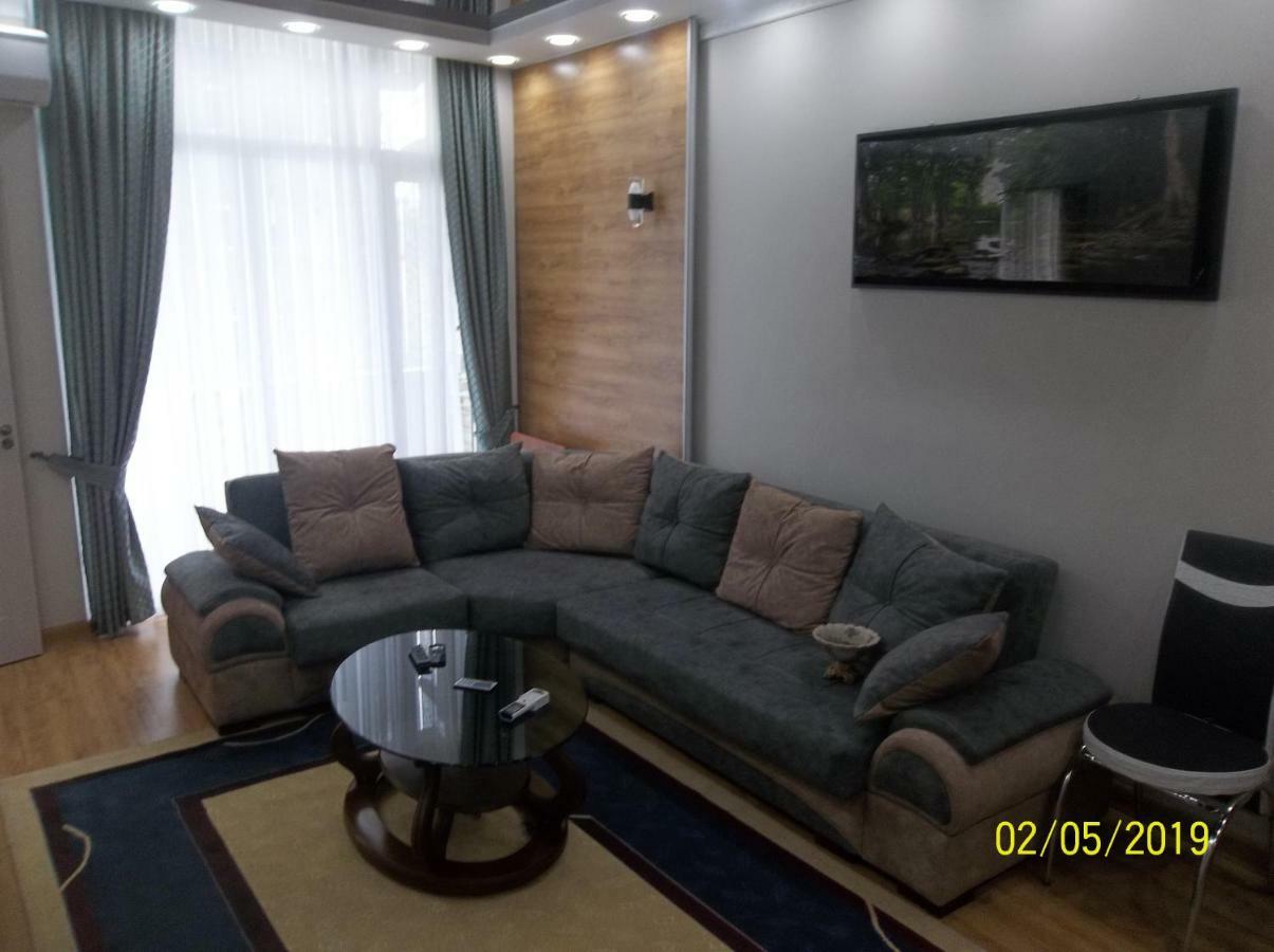 Мате Apartment Batumi Bagian luar foto