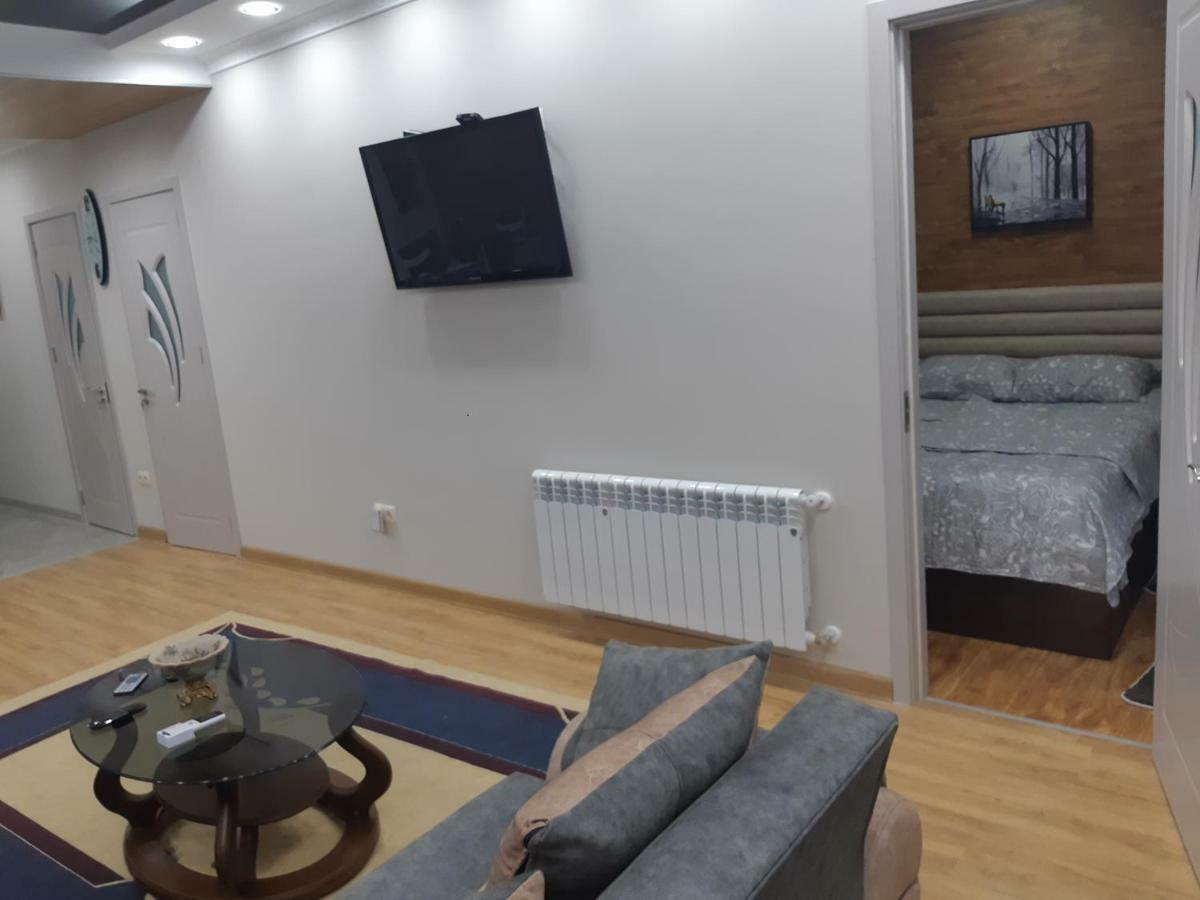 Мате Apartment Batumi Bagian luar foto