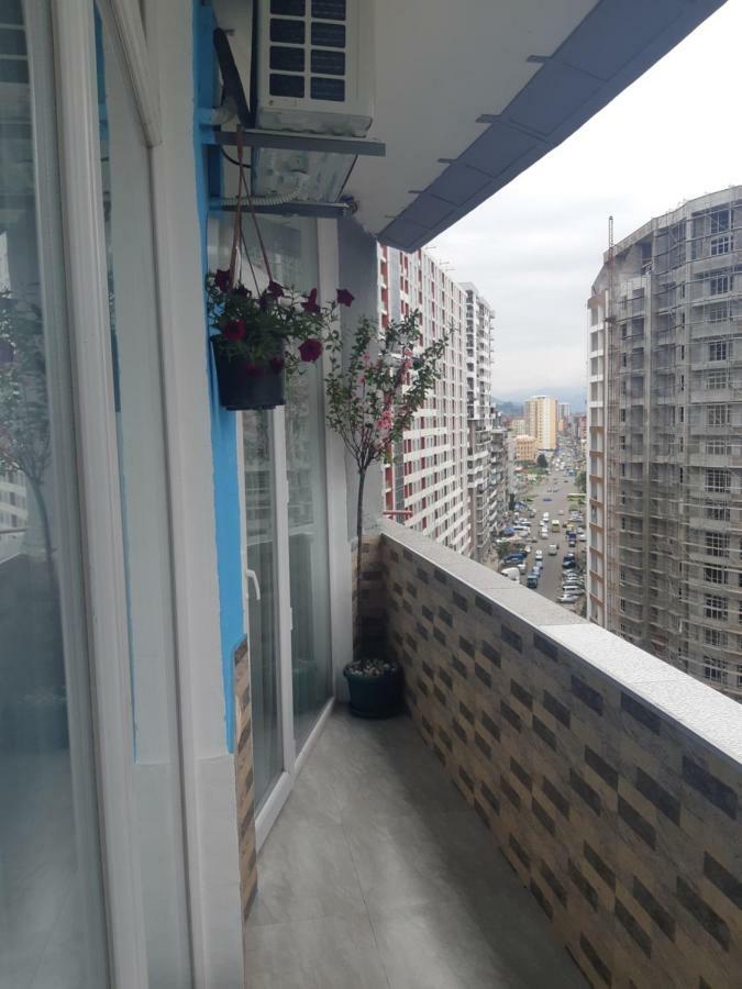 Мате Apartment Batumi Bagian luar foto